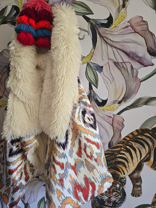 The SLOW RUMBA REVERSIBLE  SLEEVELESS JACKET IKAT