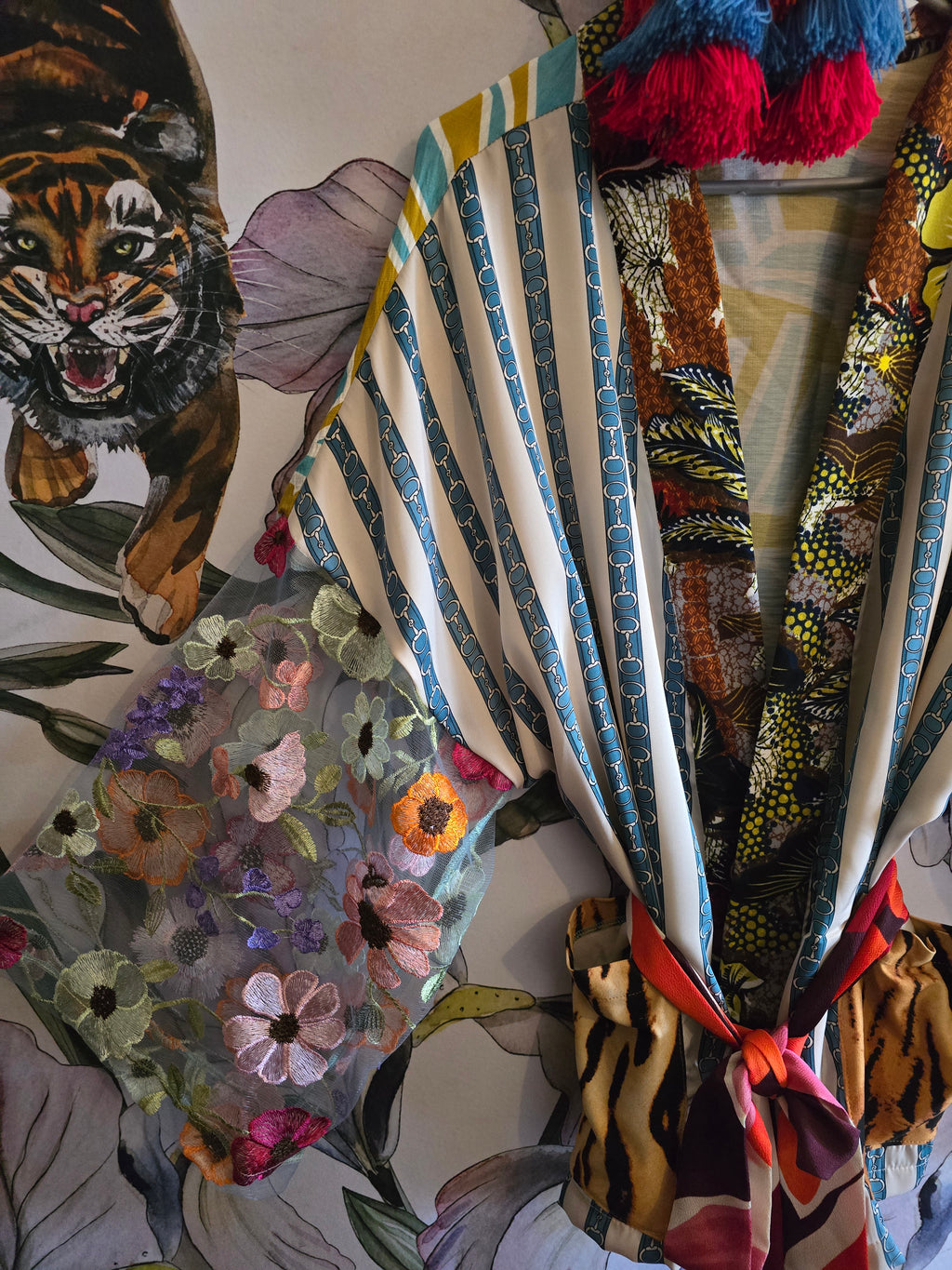 The WHIMSY CROPPED KIMONO