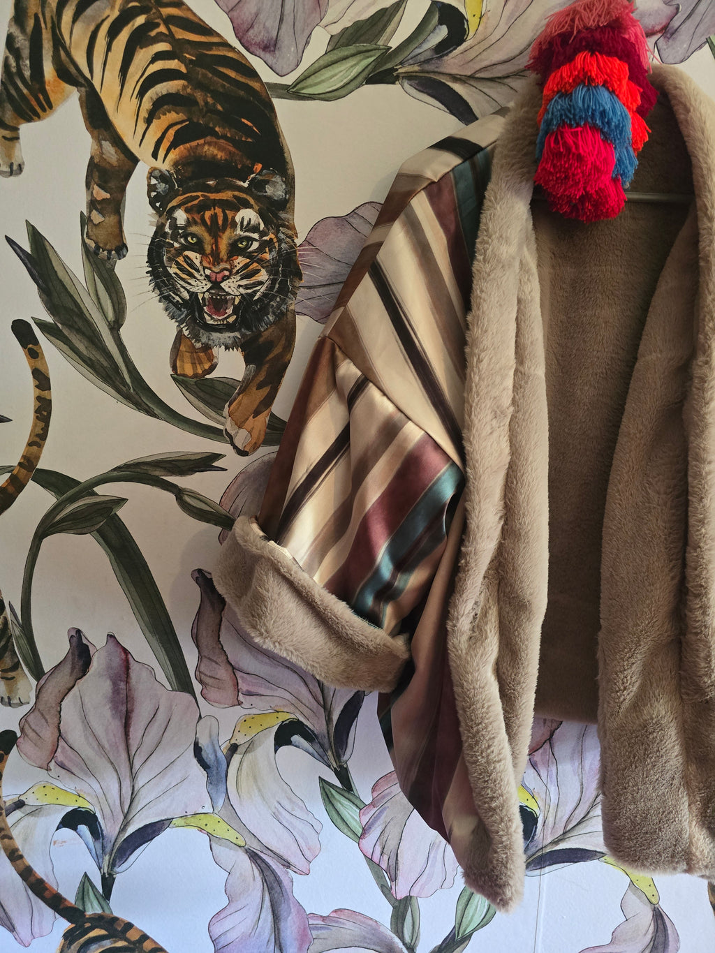 The STRIPE TAUPE REVERSIBLE BOMBER