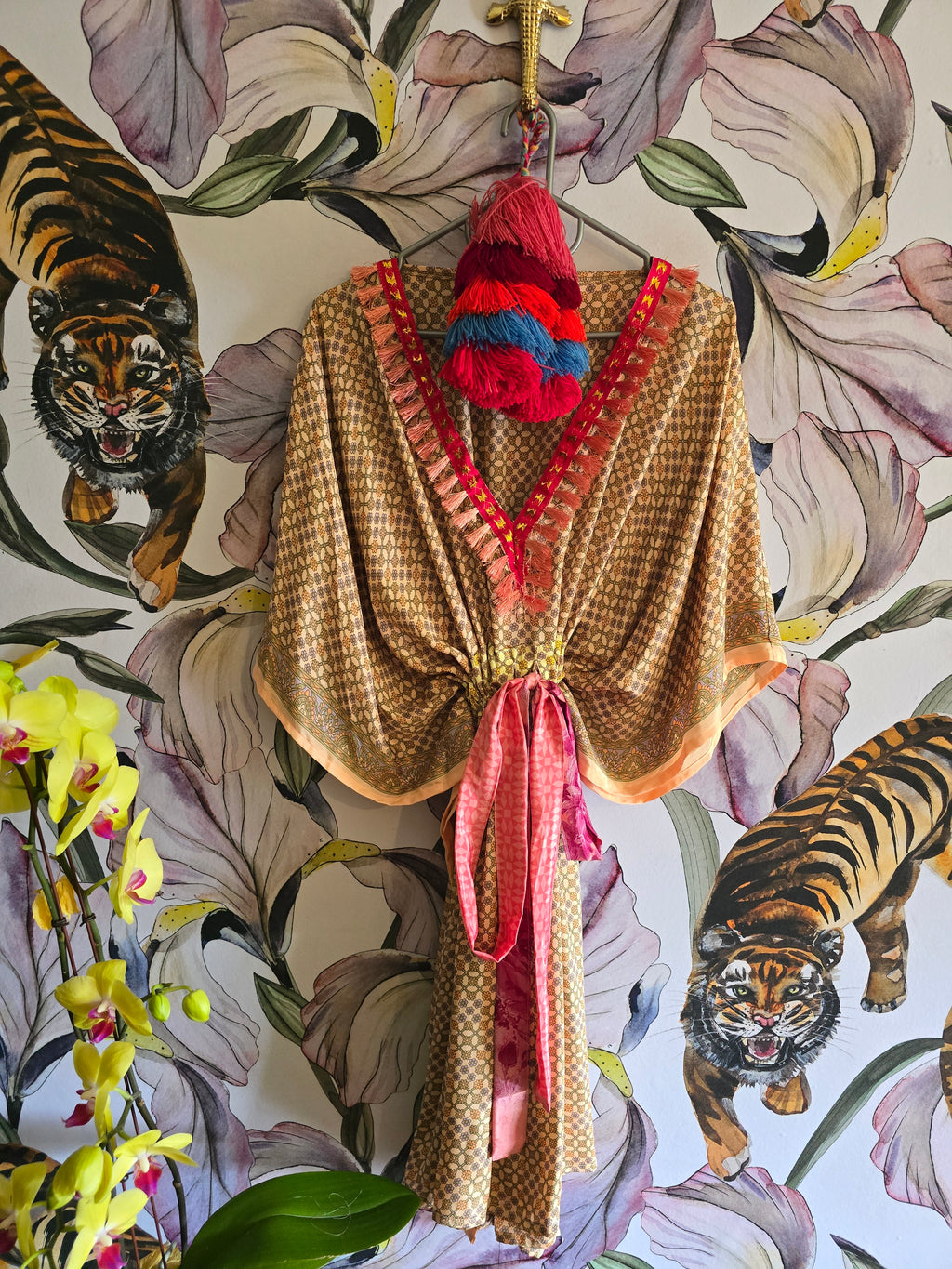 The SHORT KAFTAN