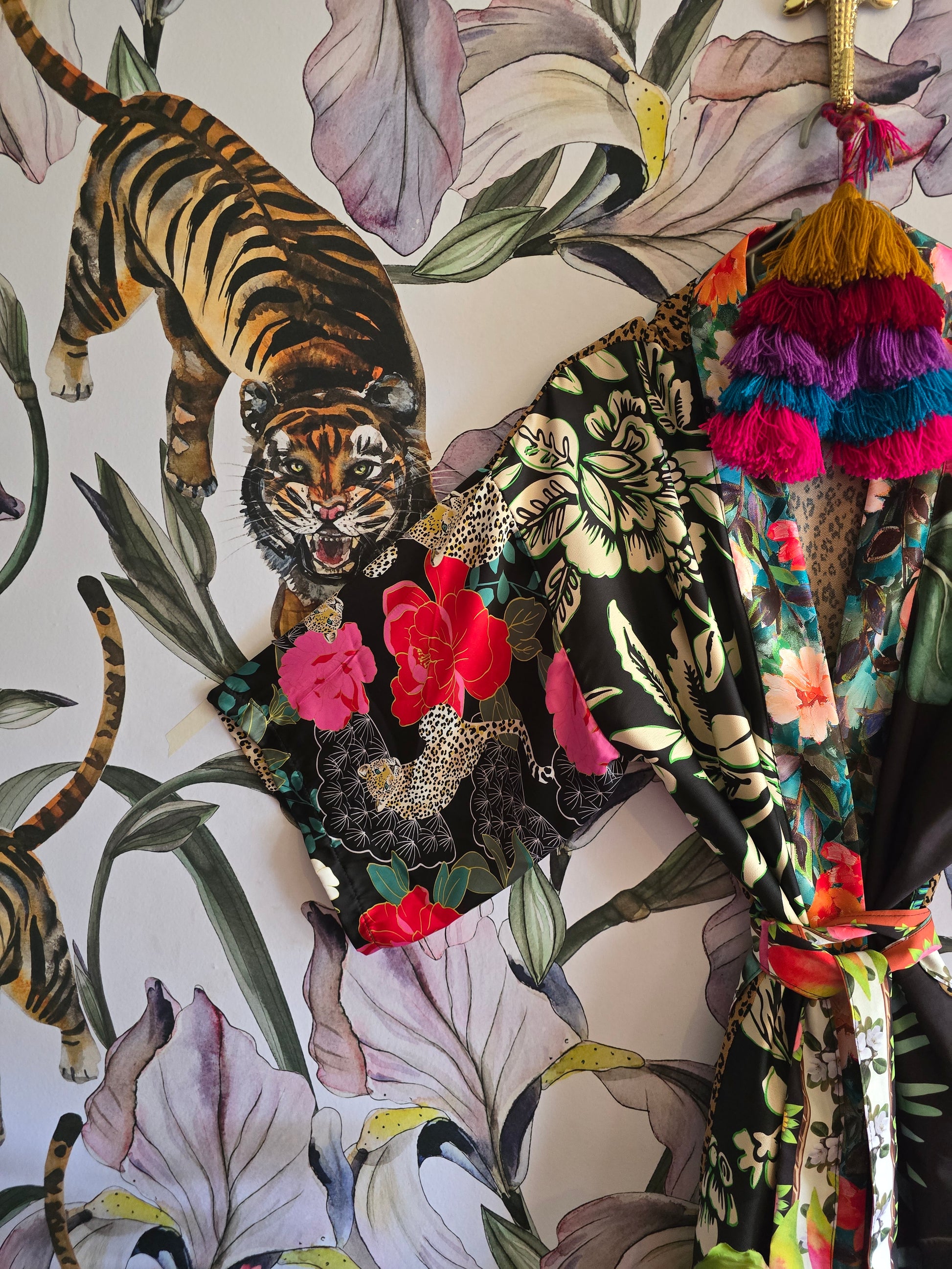 The GIRL MEETS JUNGLE KIMONO-LIMITED EDITION