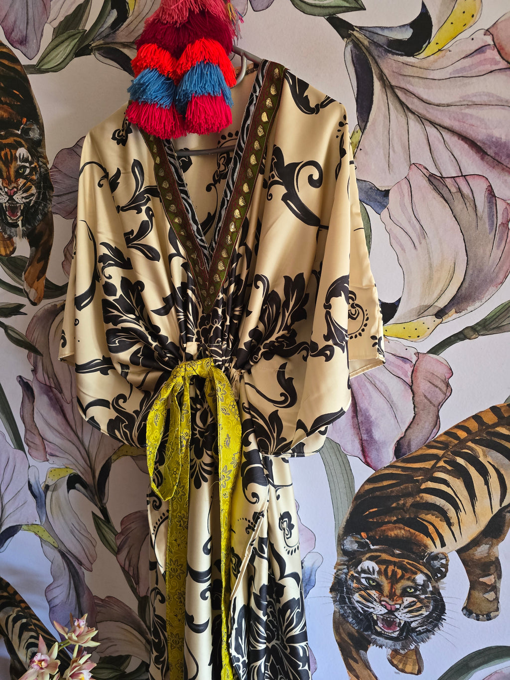 The LONG CAPRI KAFTAN
