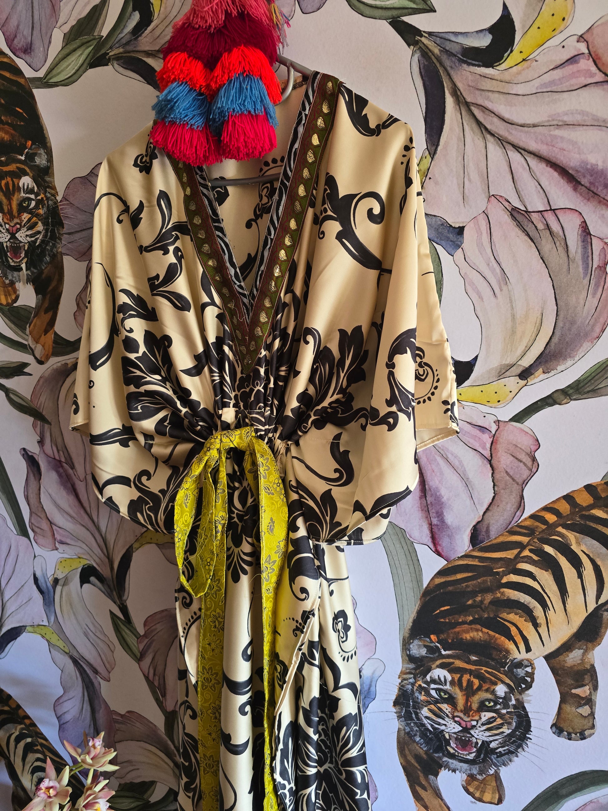 The LONG CAPRI KAFTAN
