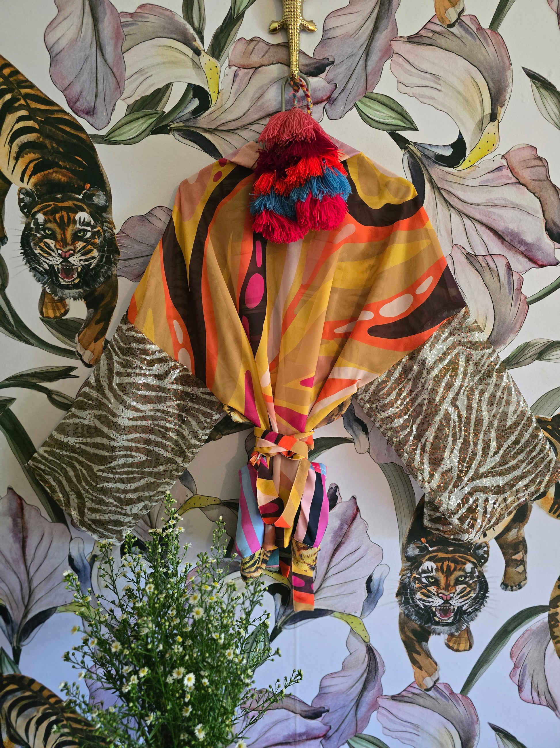 The SAFARI girl cropped kimono