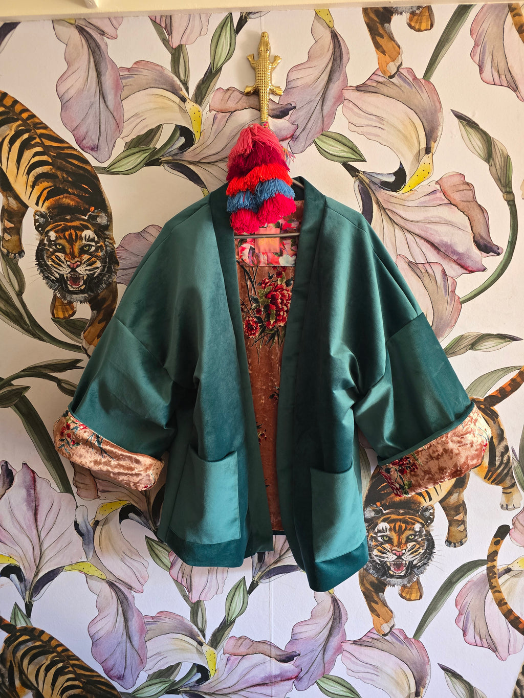 The ORIENTAL PINK WITH BLOSSOMS REVERSIBLE VELVET CROPPED KIMONO JACKET