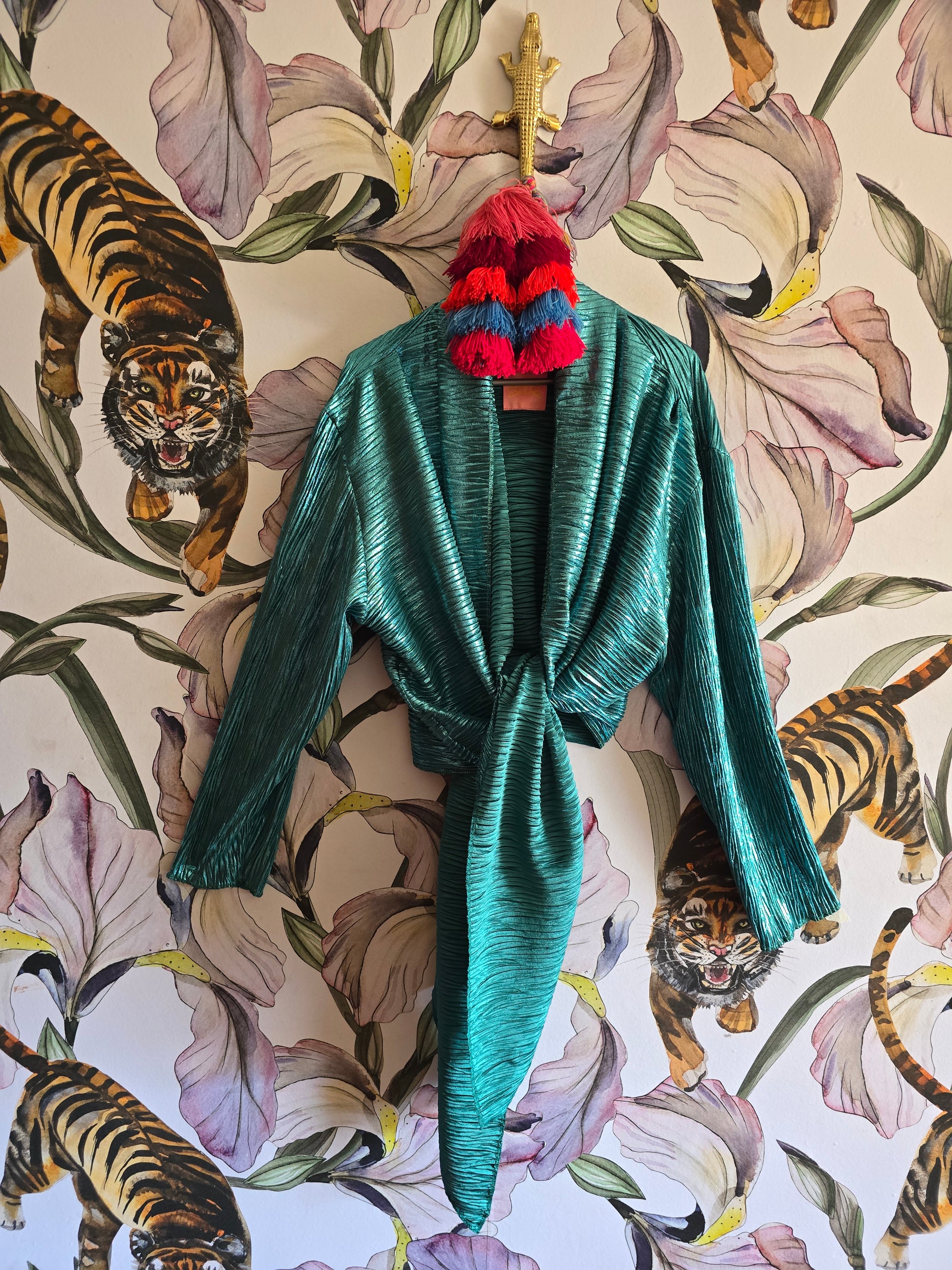 THE METALIC GREEN LONG SLEEVE WRAP