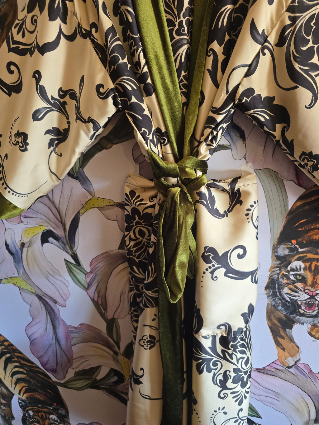 The JAPANDI SATIN & VELVET KIMONO