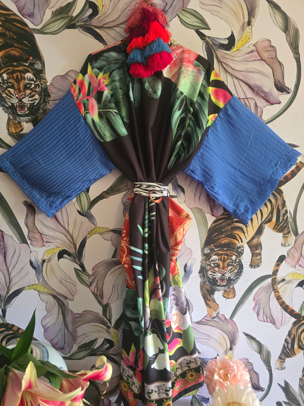 The JUNGLE & PLEATED CHIFFON KIMONO #6