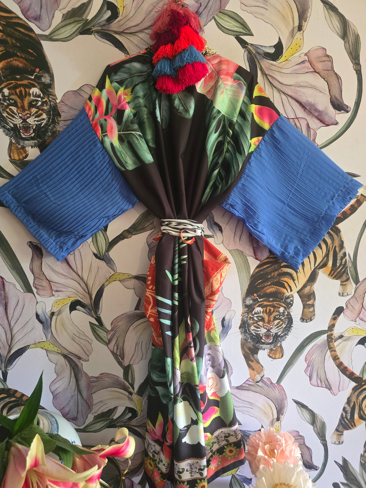 The JUNGLE & PLEATED CHIFFON KIMONO #6