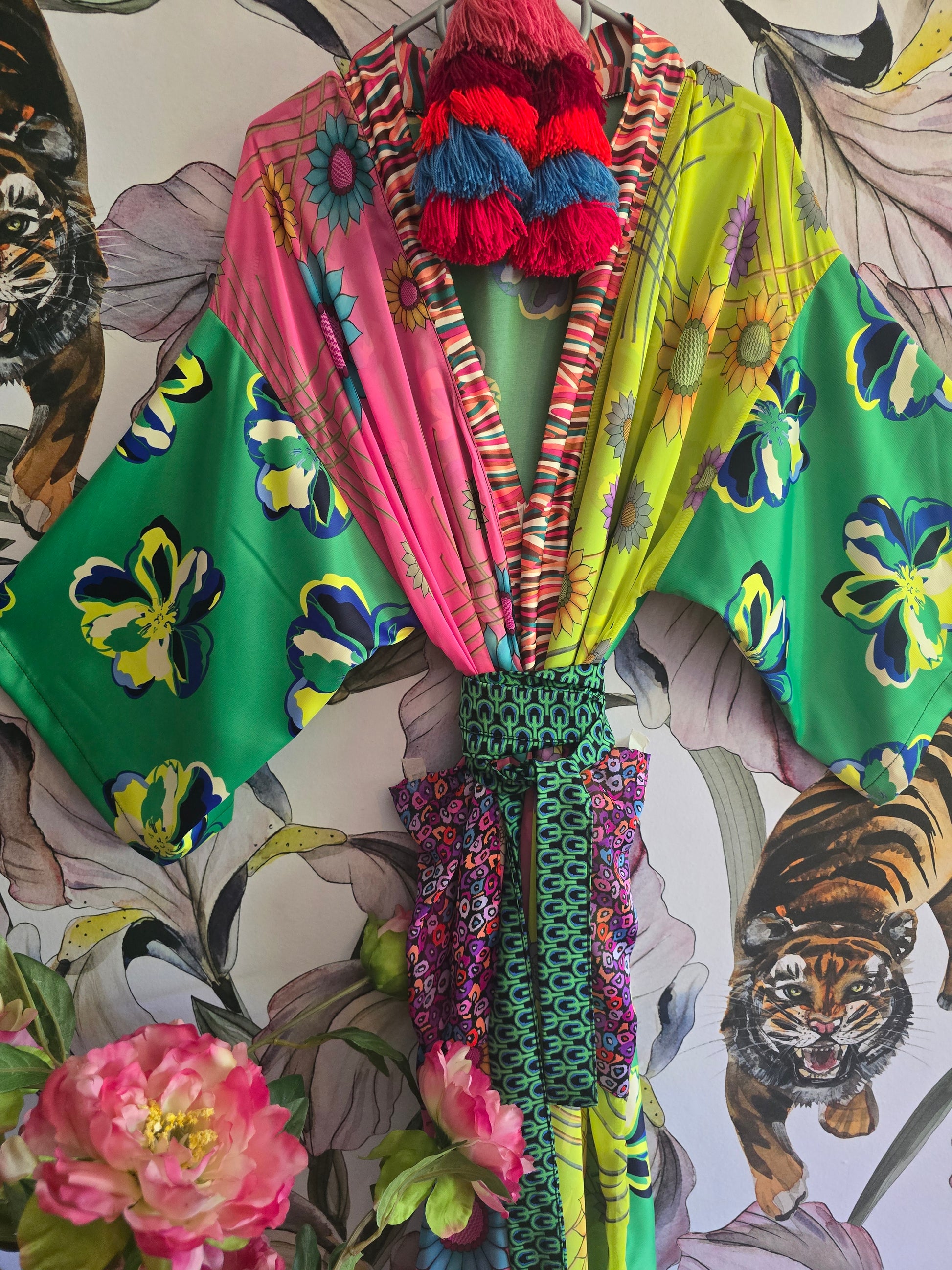The TROPICAL BLOOM