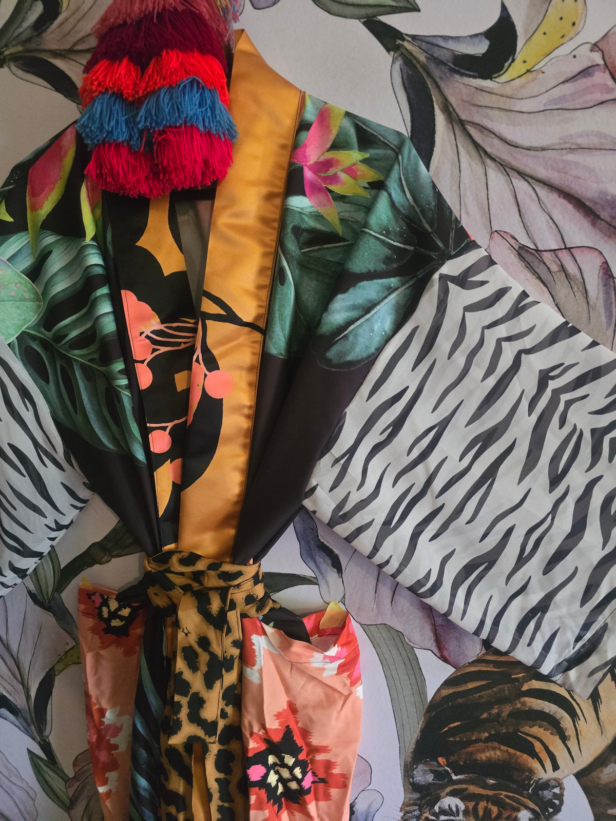 The TROPICAL KIMONO /ZEBRA