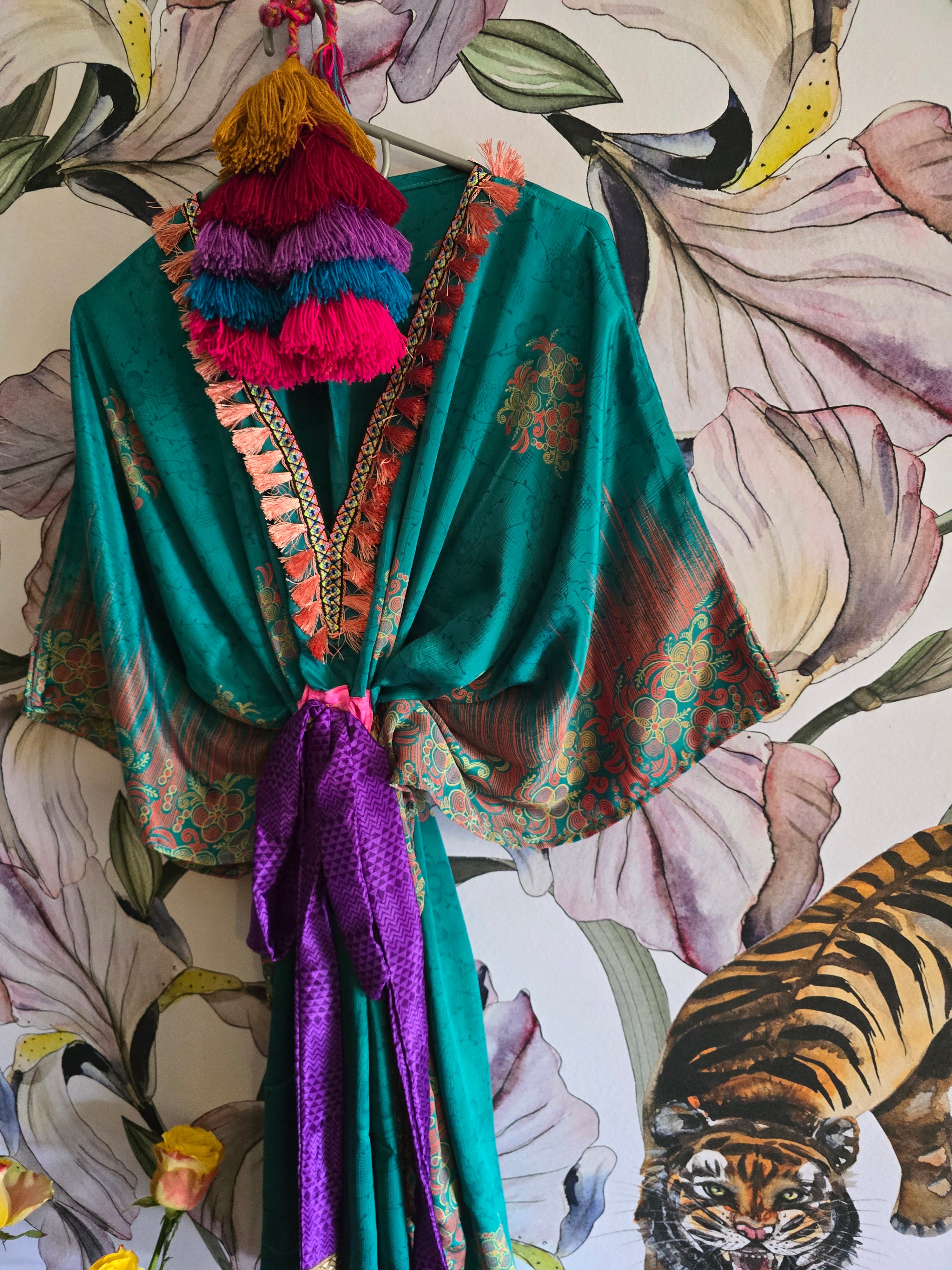 The SHORT KAFTAN