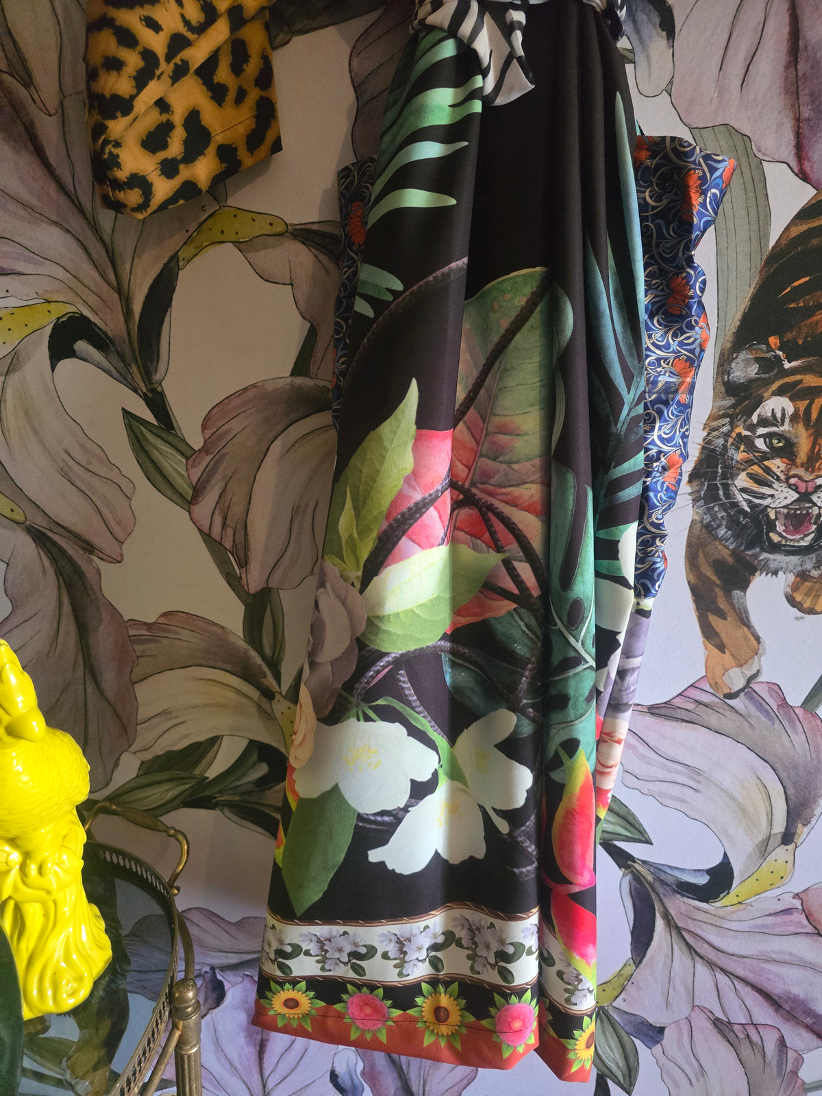 The TROPICAL KIMONO