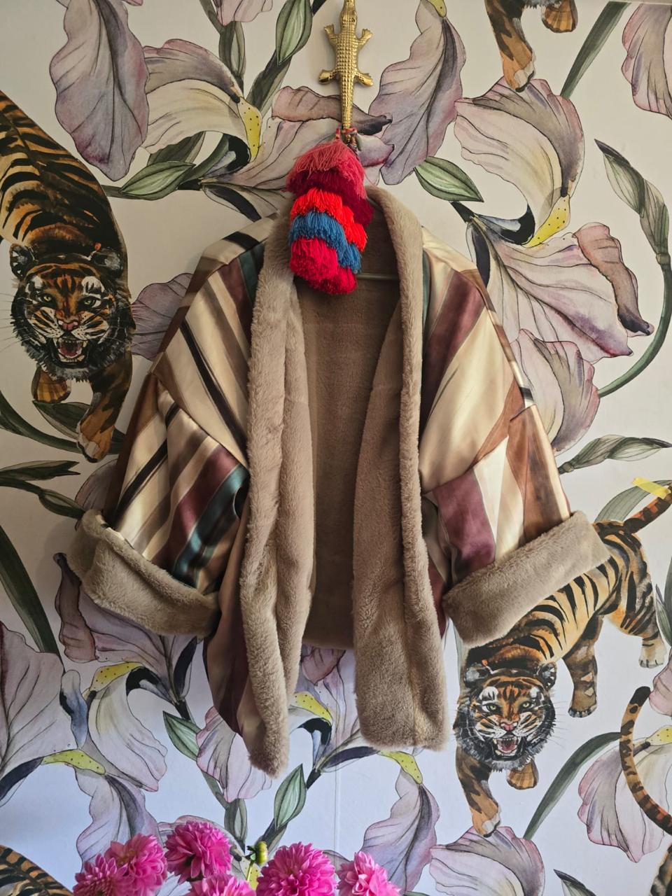 The STRIPE TAUPE REVERSIBLE BOMBER