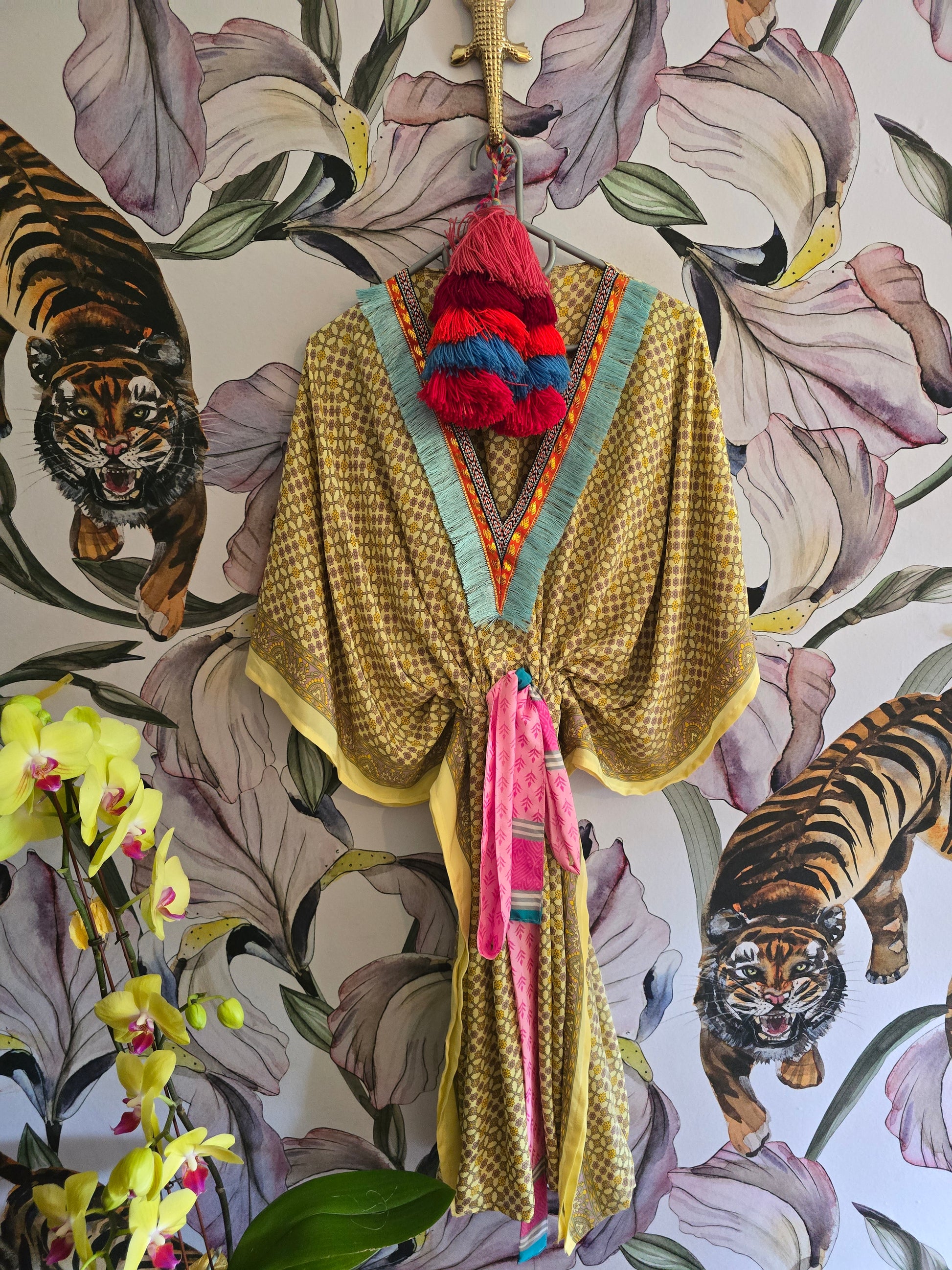 The SHORT KAFTAN