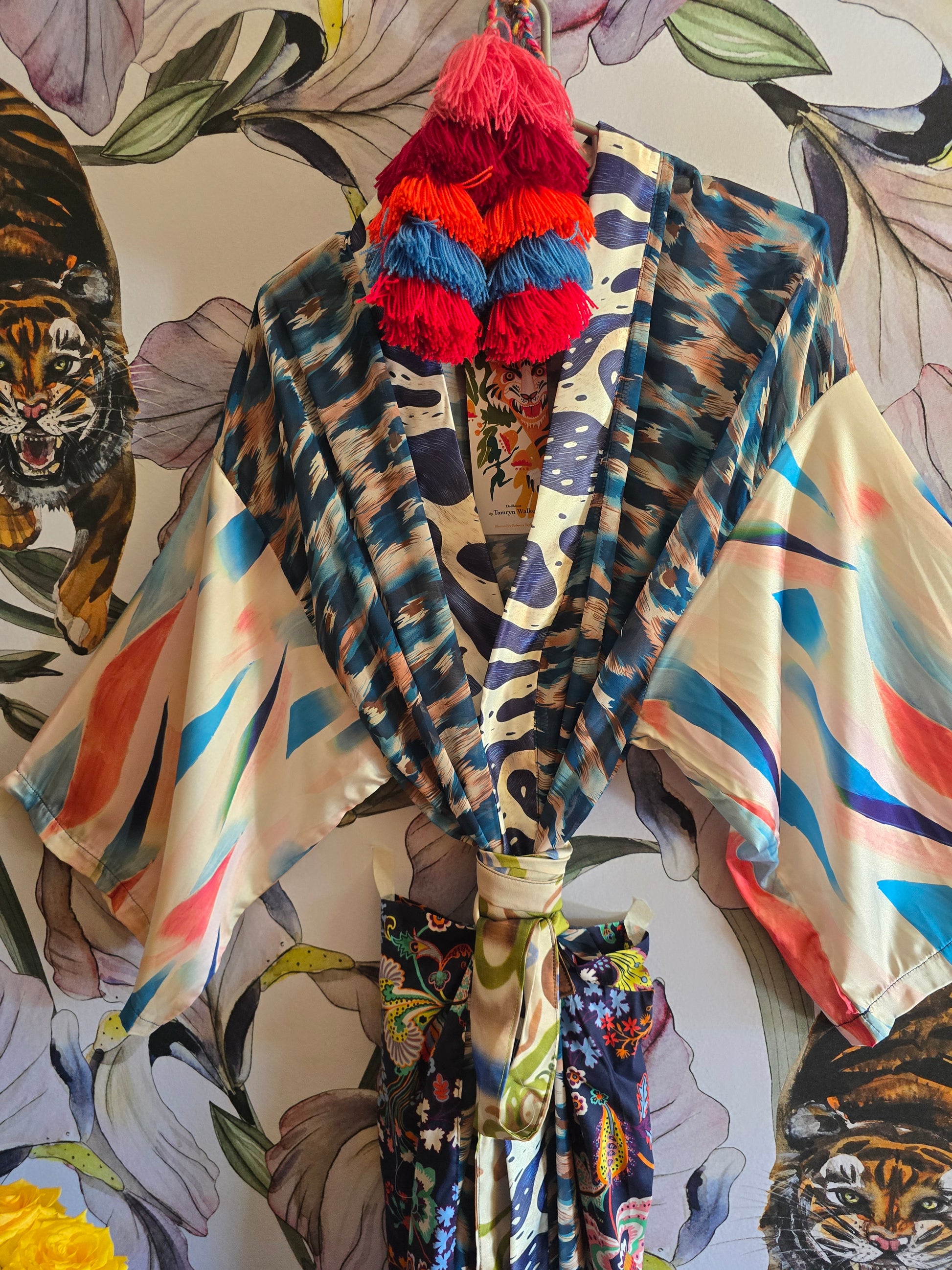 The LEOPARD AND SWIRL KIMONO