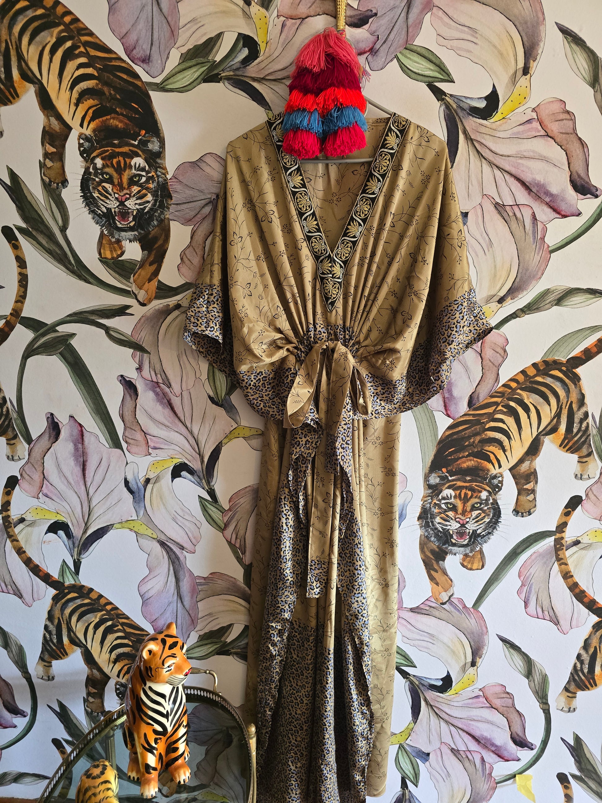 The LONG KAFTAN
