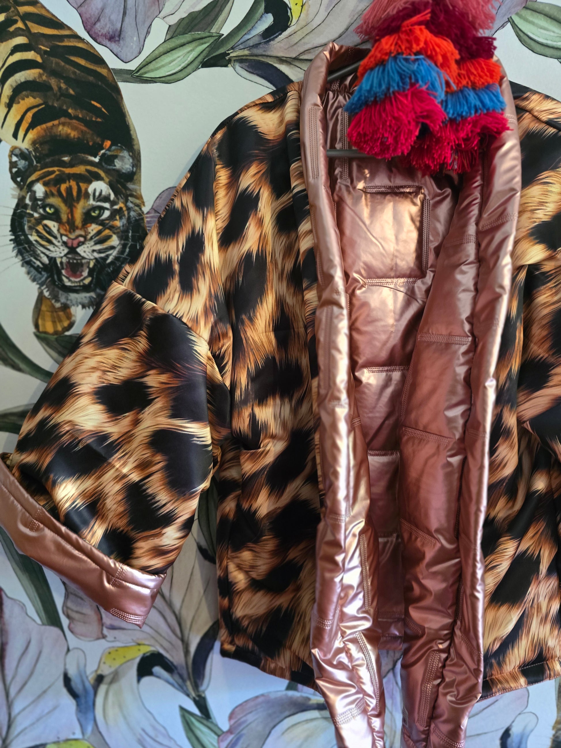 The COOL MOM PINK & LEOPARD REVERSIBLE PUFFER JACKET 🐆 ONLY ONE AVAILABLE