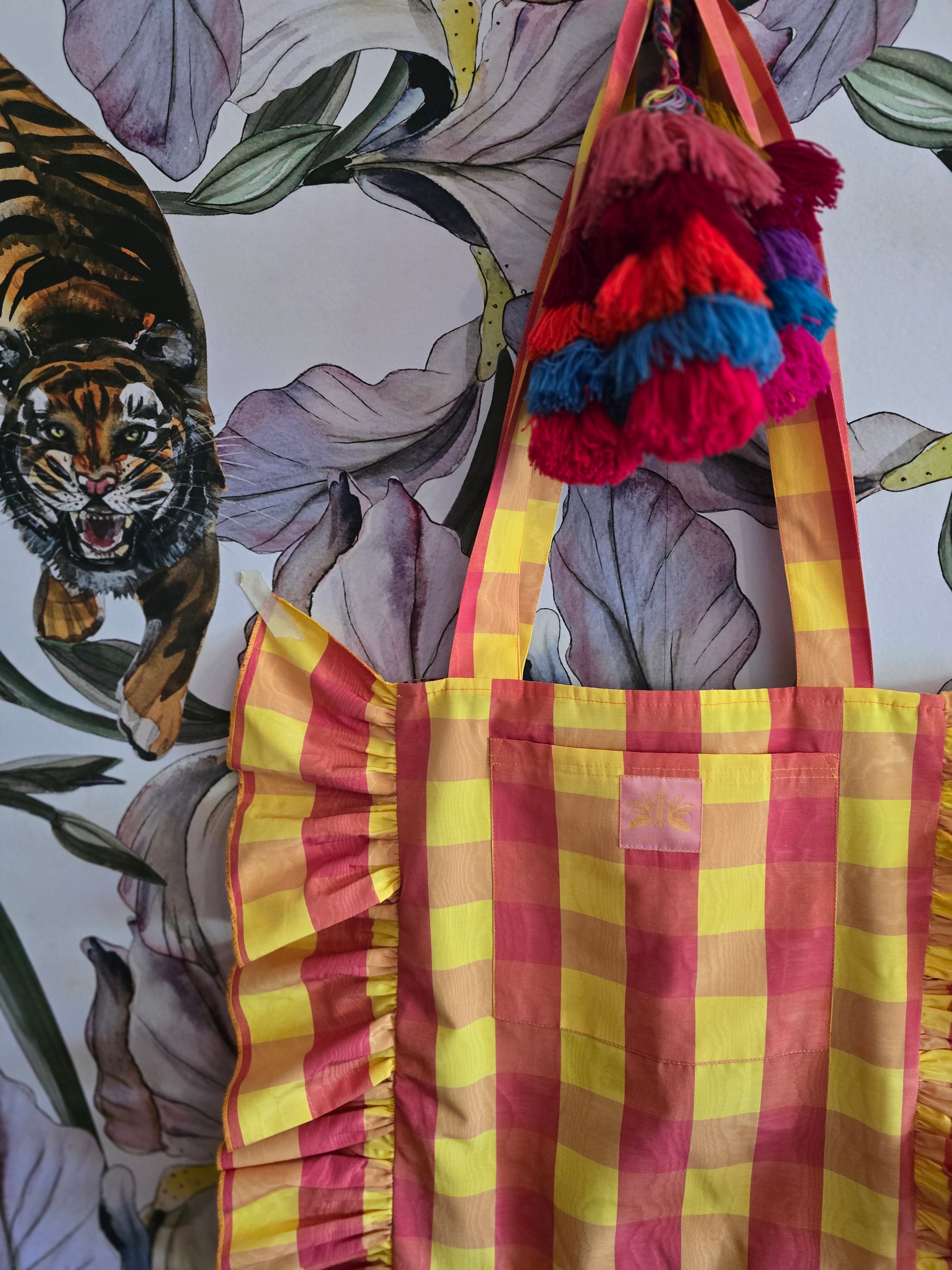 The CHECK & FRILL TOTE