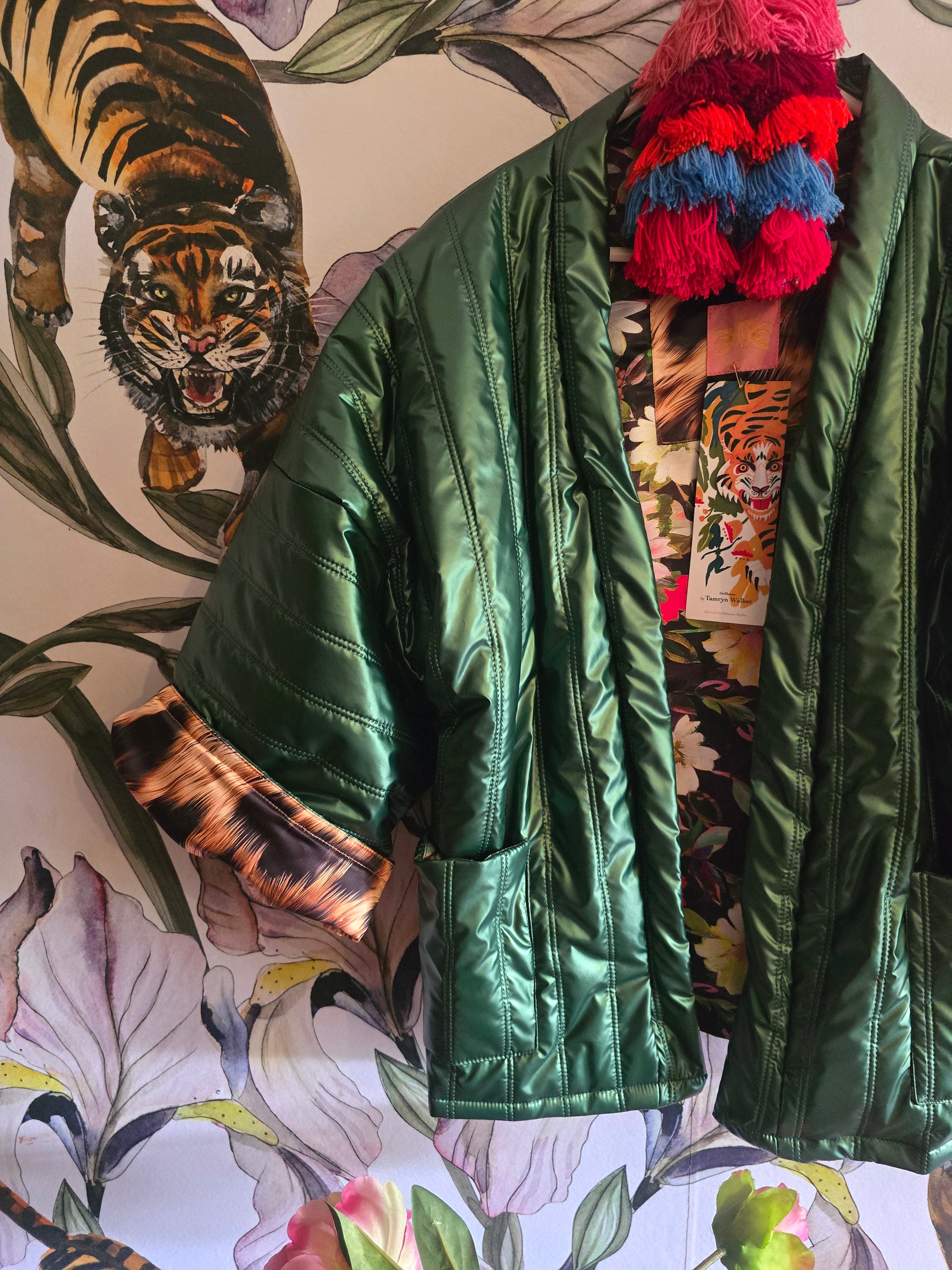 The GREEN COOL MOM PUFFER