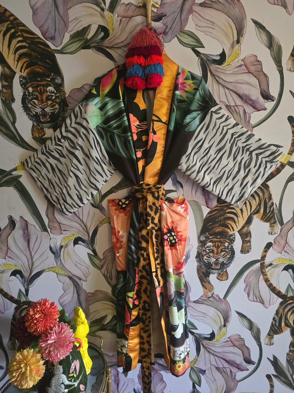 The TROPICAL KIMONO /ZEBRA