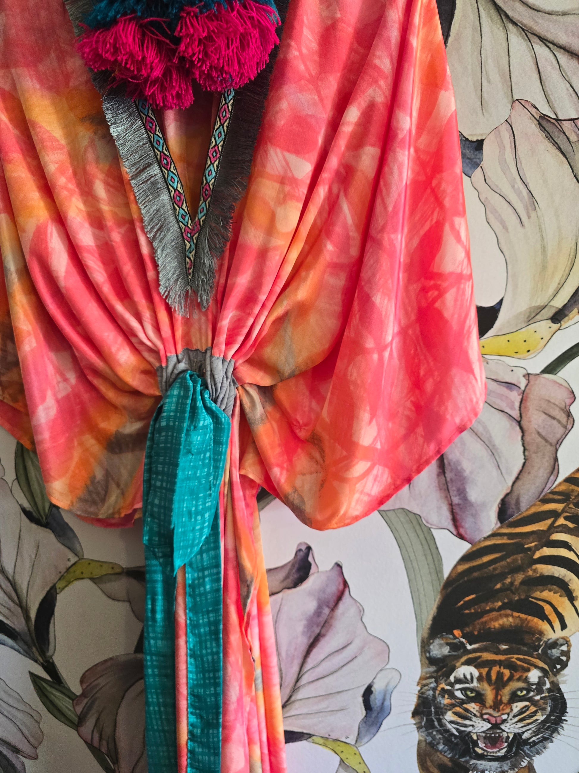 The SHORT KAFTAN