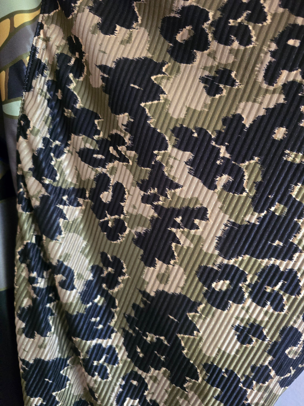 The ELECTRIC LEOPARD SET size: M/L KHAKI