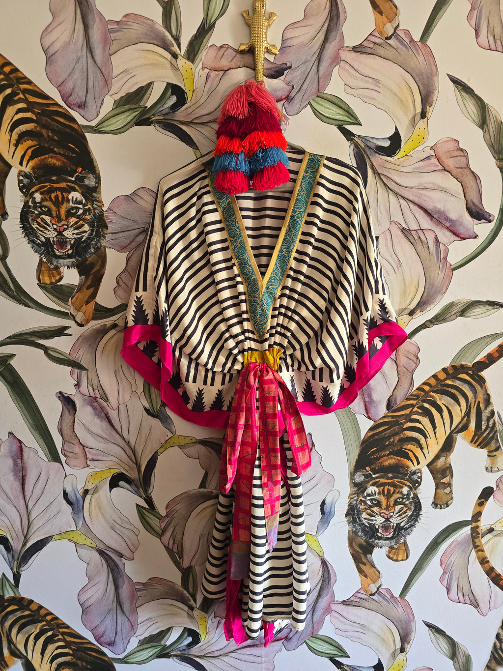 The SHORT KAFTAN