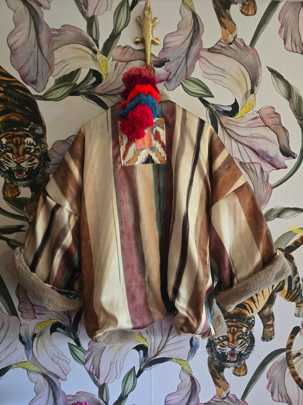 The STRIPE TAUPE REVERSIBLE BOMBER