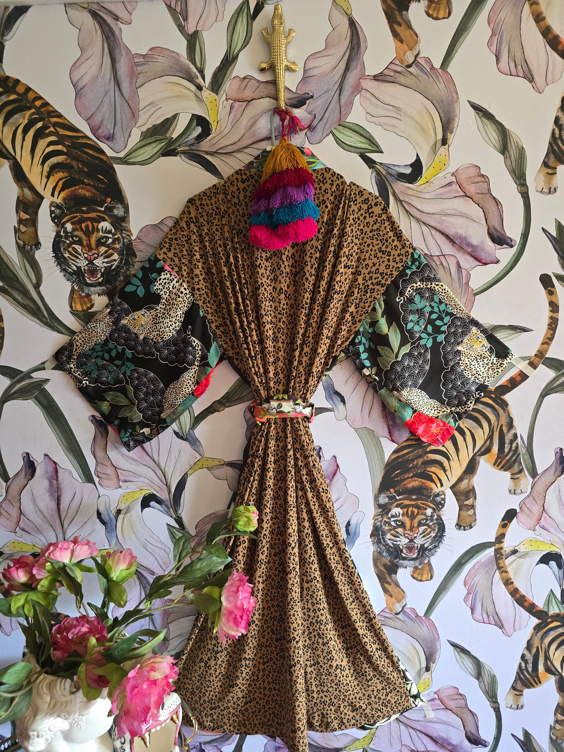 The GIRL MEETS JUNGLE KIMONO-LIMITED EDITION