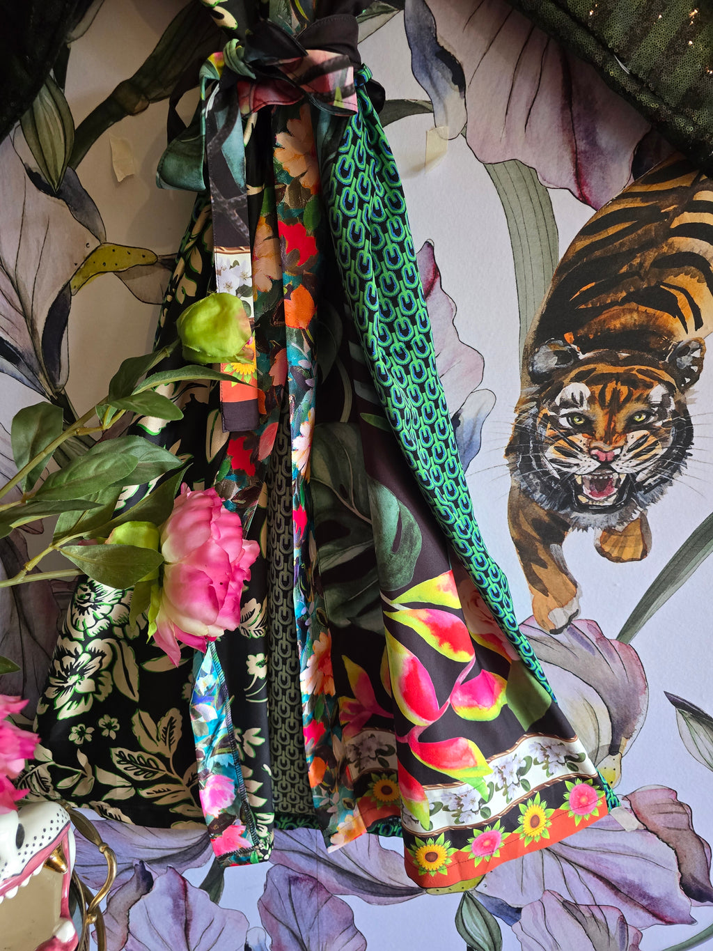 The SPARKLE GIRL MEETS JUNGLE