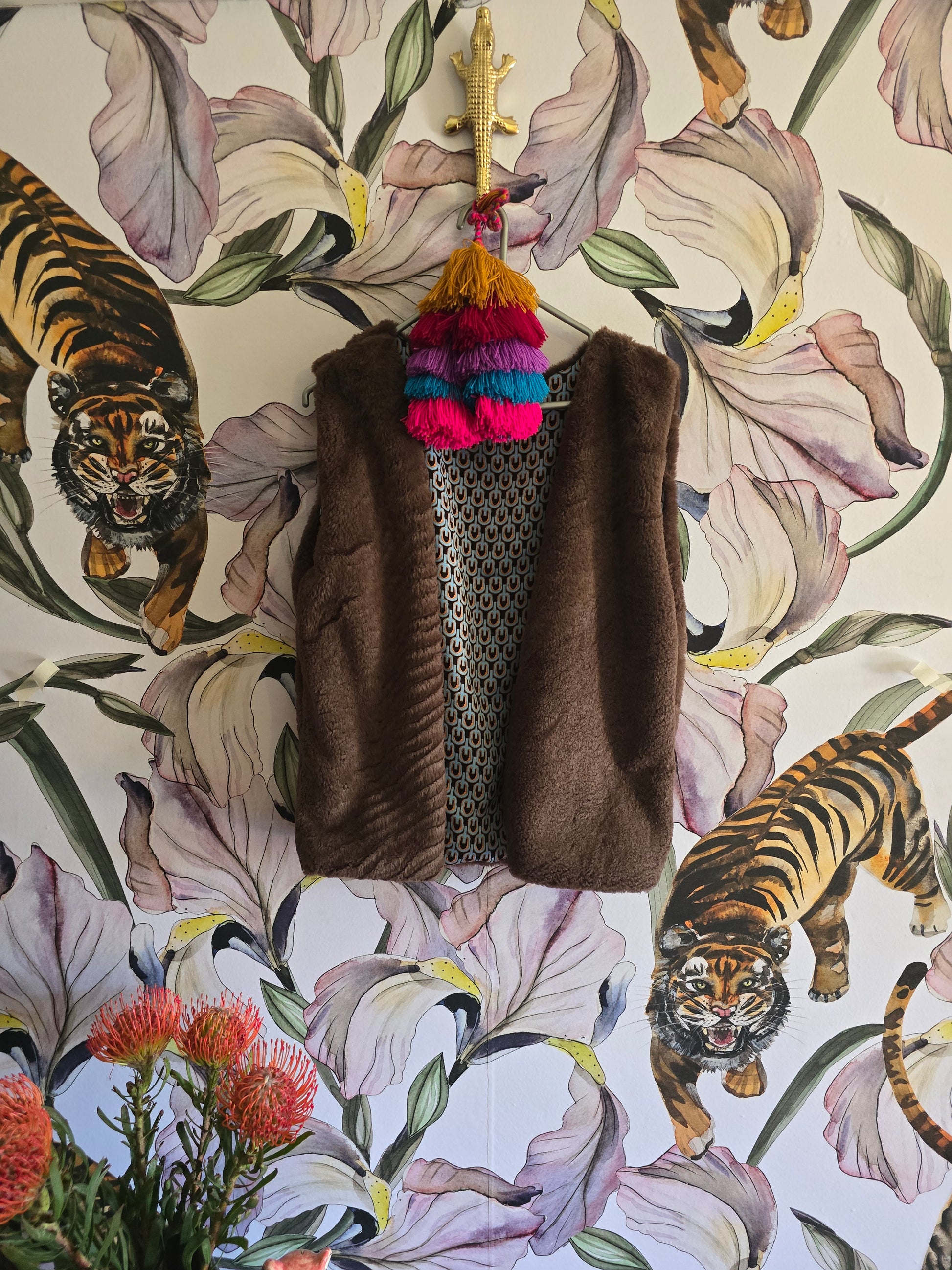 The DEBBIE SAFARI GILLET