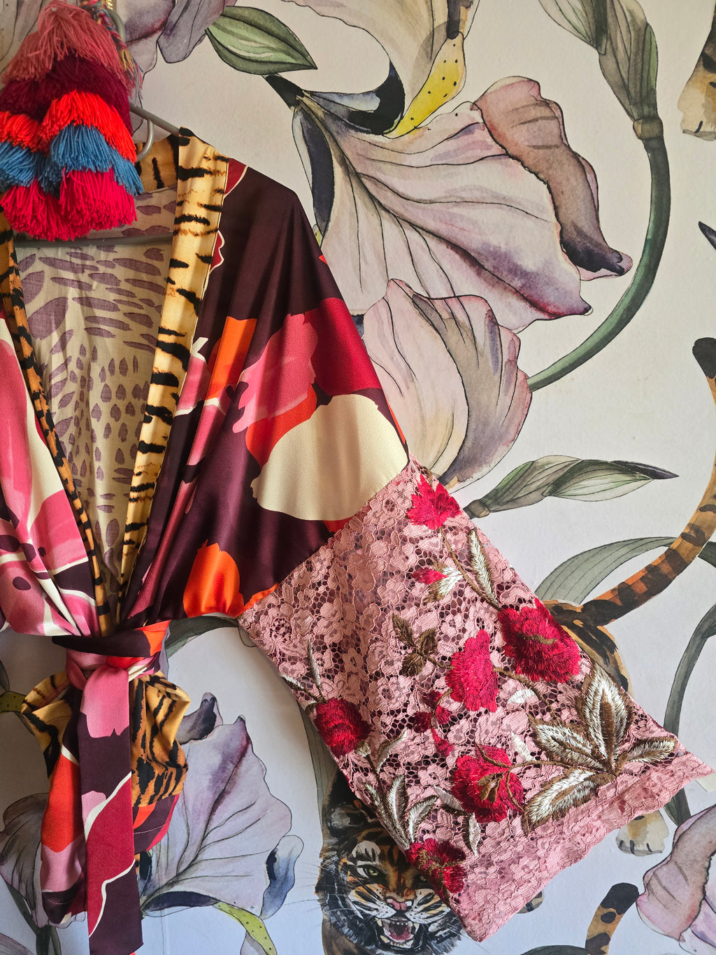 The DANCING WITH THE SWANS CROPPED KIMONO