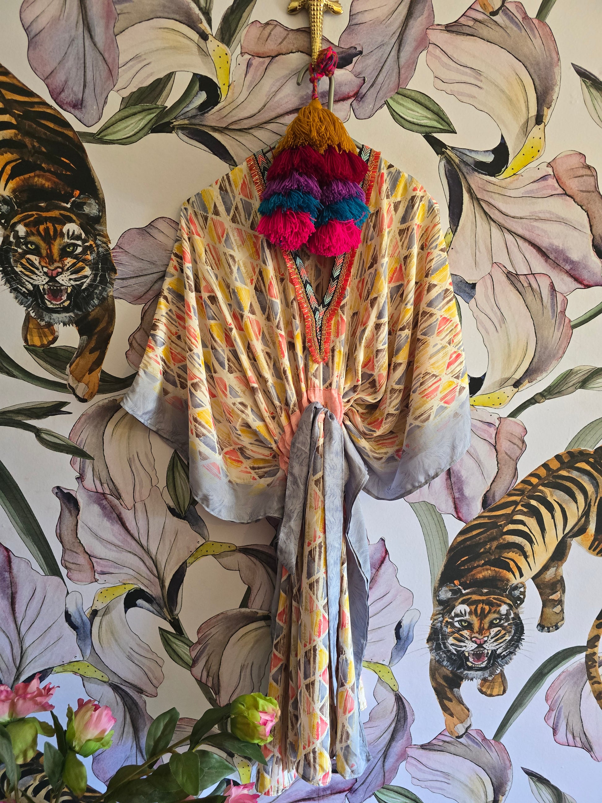 The SHORT KAFTAN