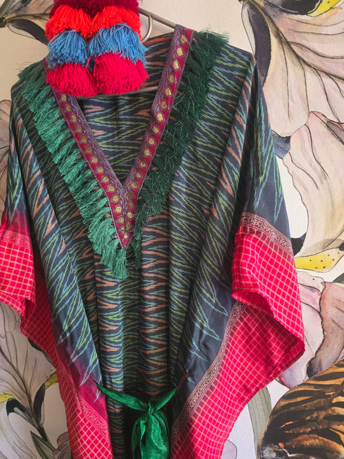 The LONG KAFTAN WITH SEPERATE TIE