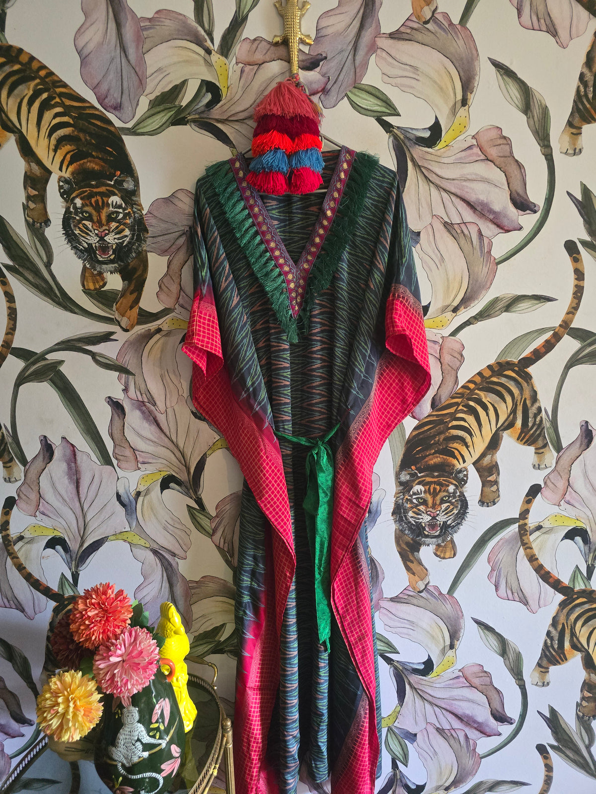 The LONG KAFTAN WITH SEPERATE TIE