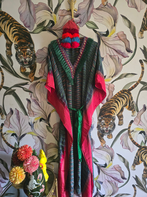 The LONG KAFTAN WITH SEPERATE TIE