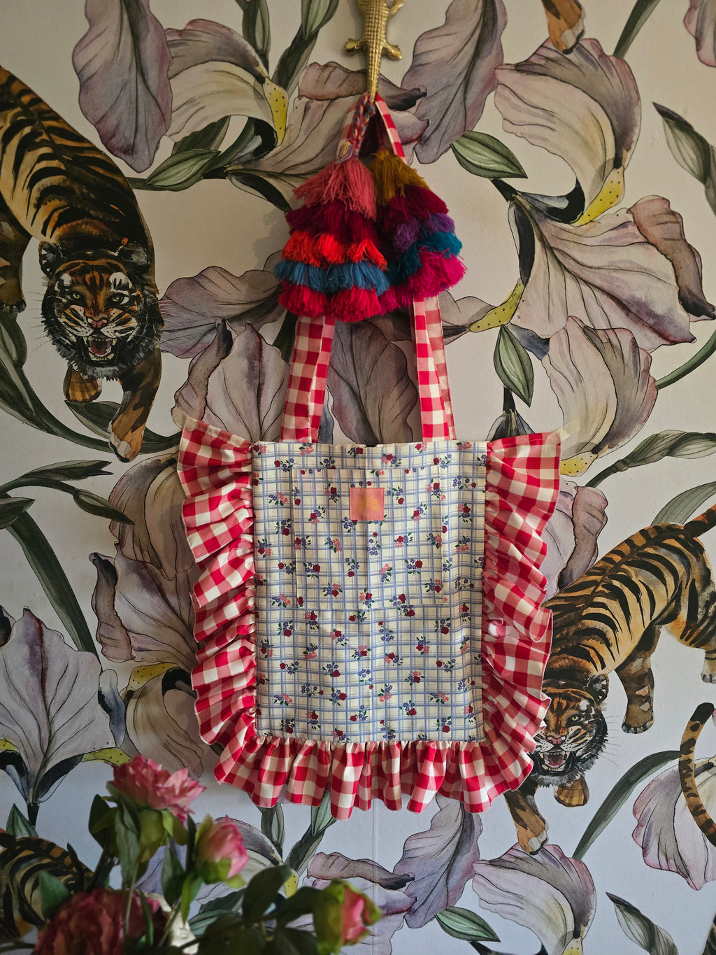 The FRILL TOTE/BEACHBAG/GIFT BAG/CHRISTMAS STOCKING