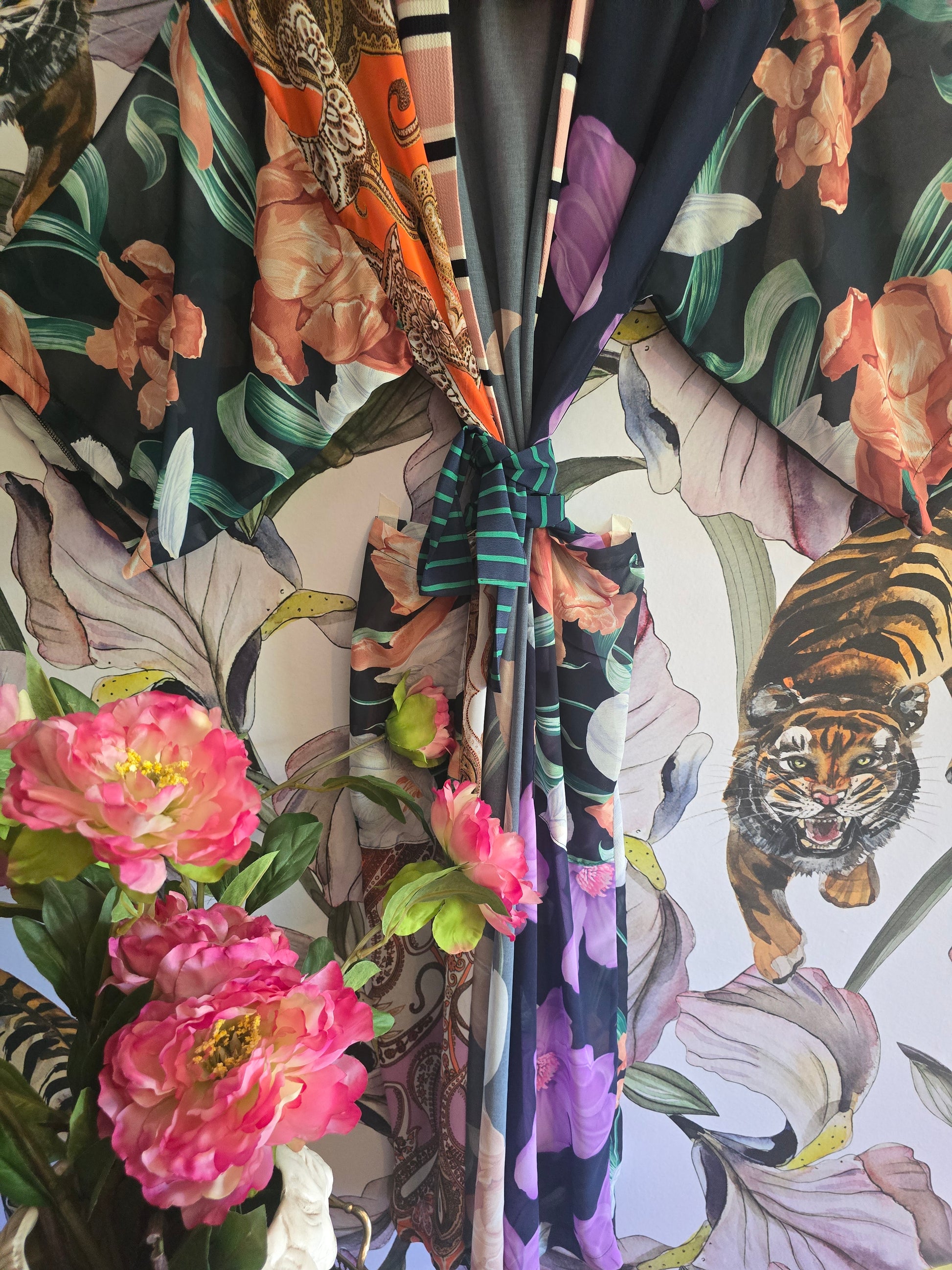 The FLORAL BLOOM KIMONO