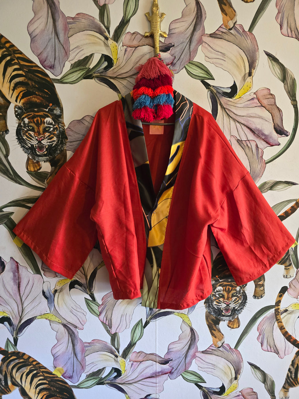 The LINEN KIMONO JACKET ( CROPPED )