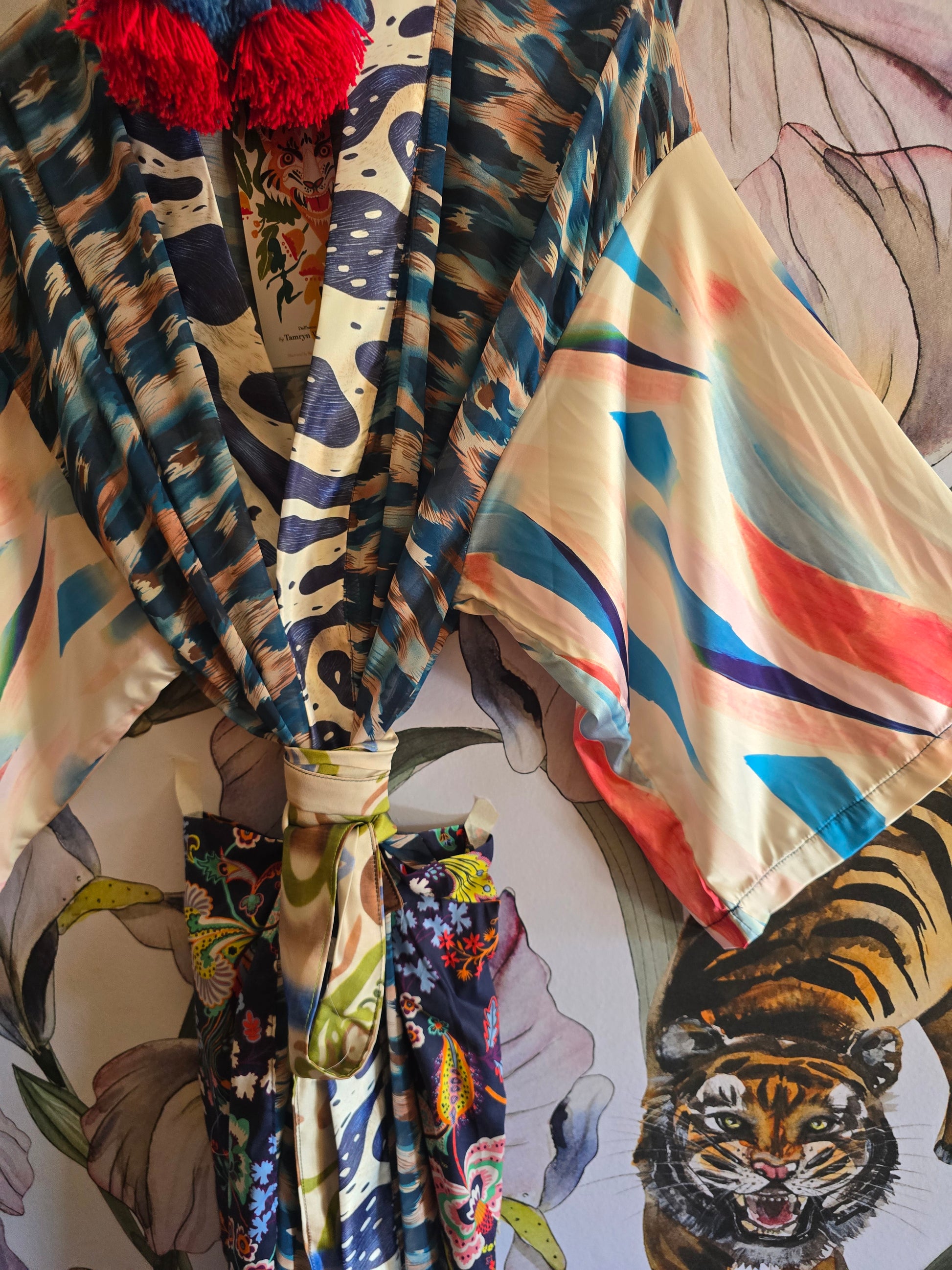 The LEOPARD AND SWIRL KIMONO