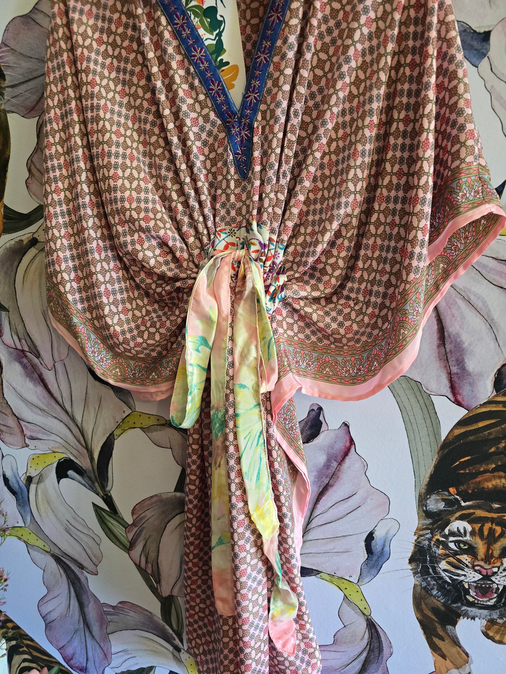 The SHORT KAFTAN