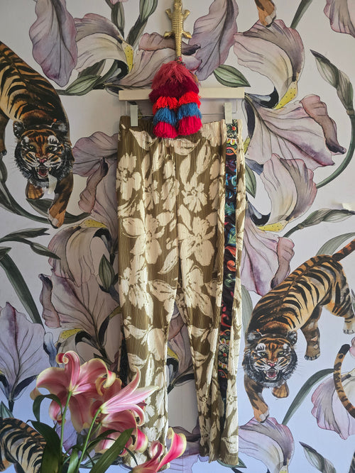 The ELECTRIC GARDEN SET size M/L