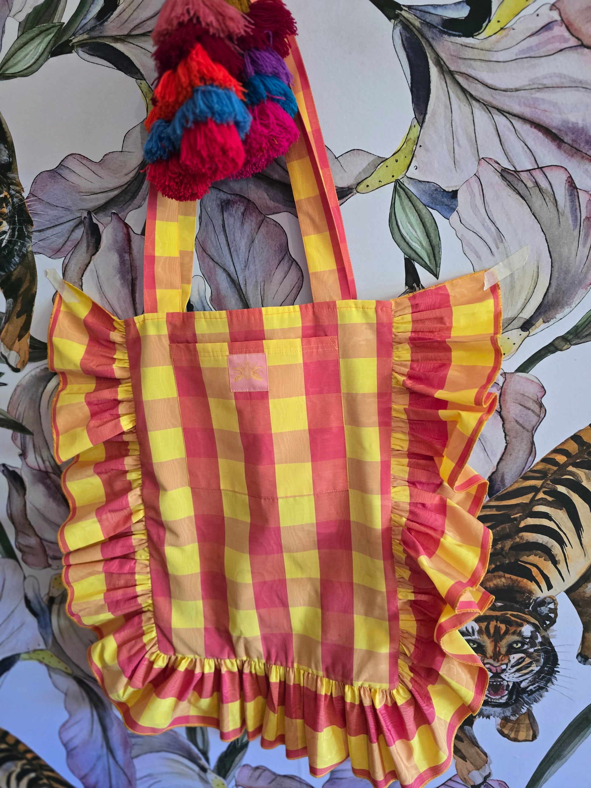 The CHECK & FRILL TOTE