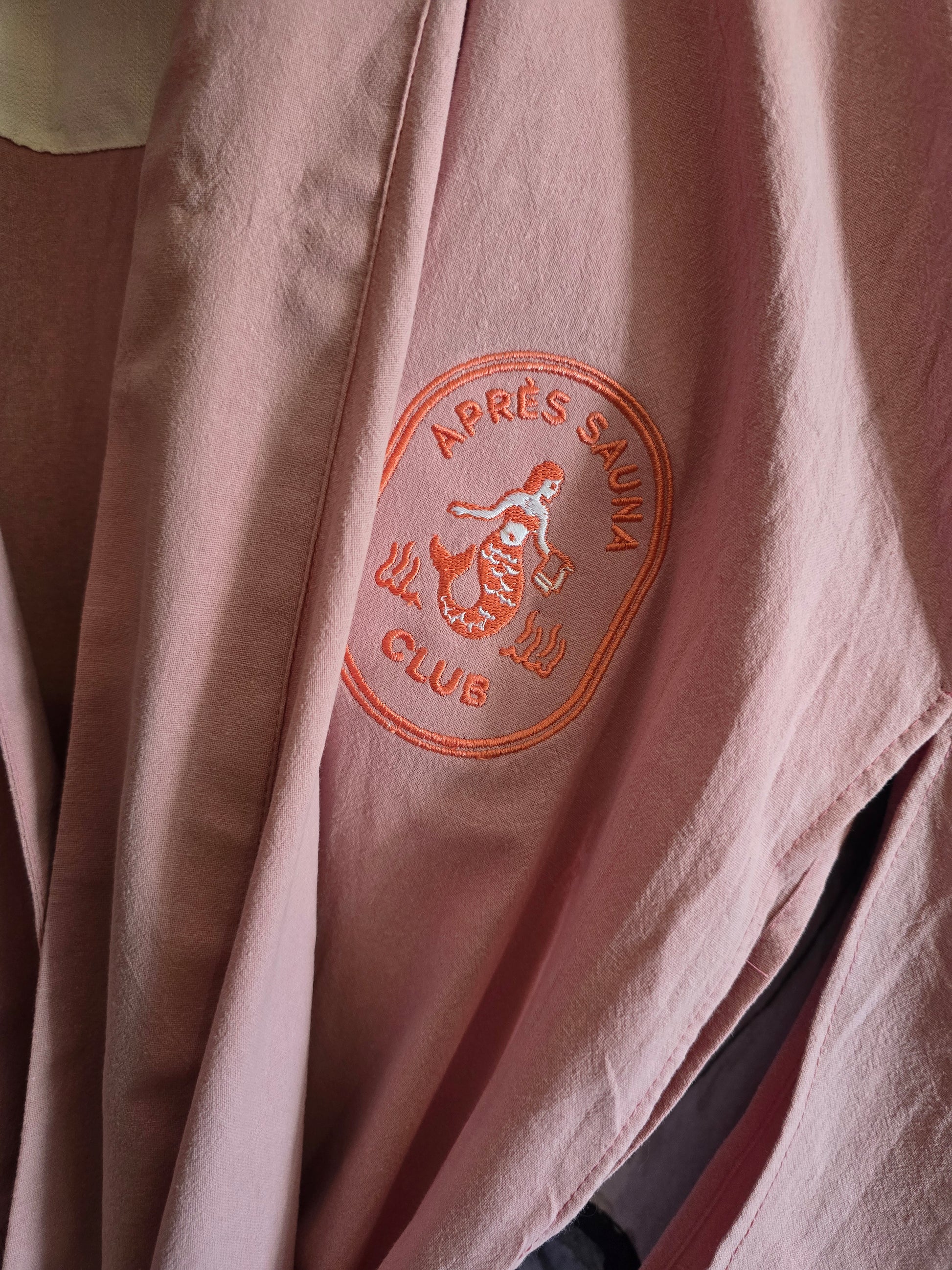 The APRÈ SAUNA 100% COTTON JAPANESE KIMONO PEONIE PINK