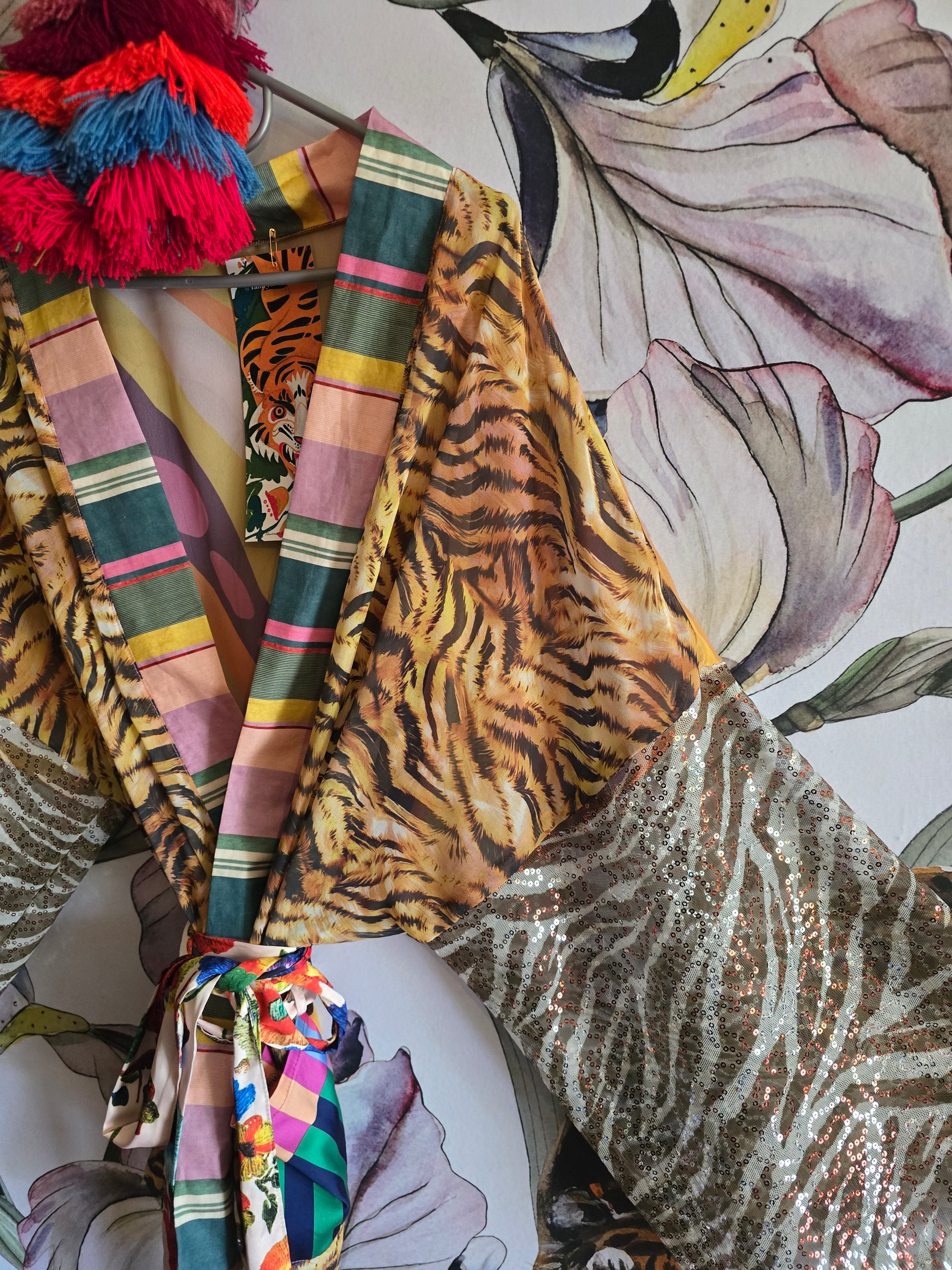The TIGER & STRIPE CROPPED KIMONO
