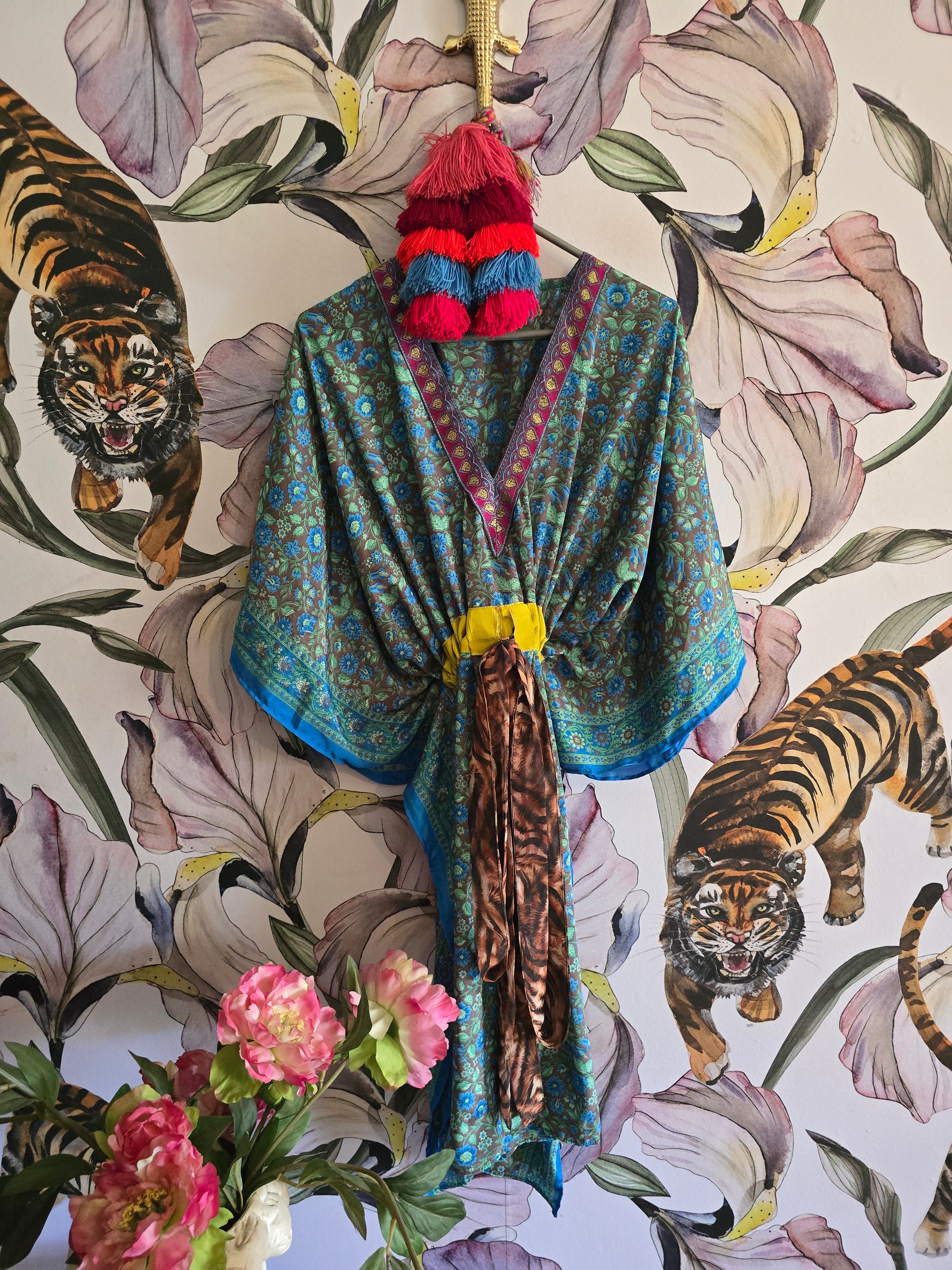 The SHORT KAFTAN