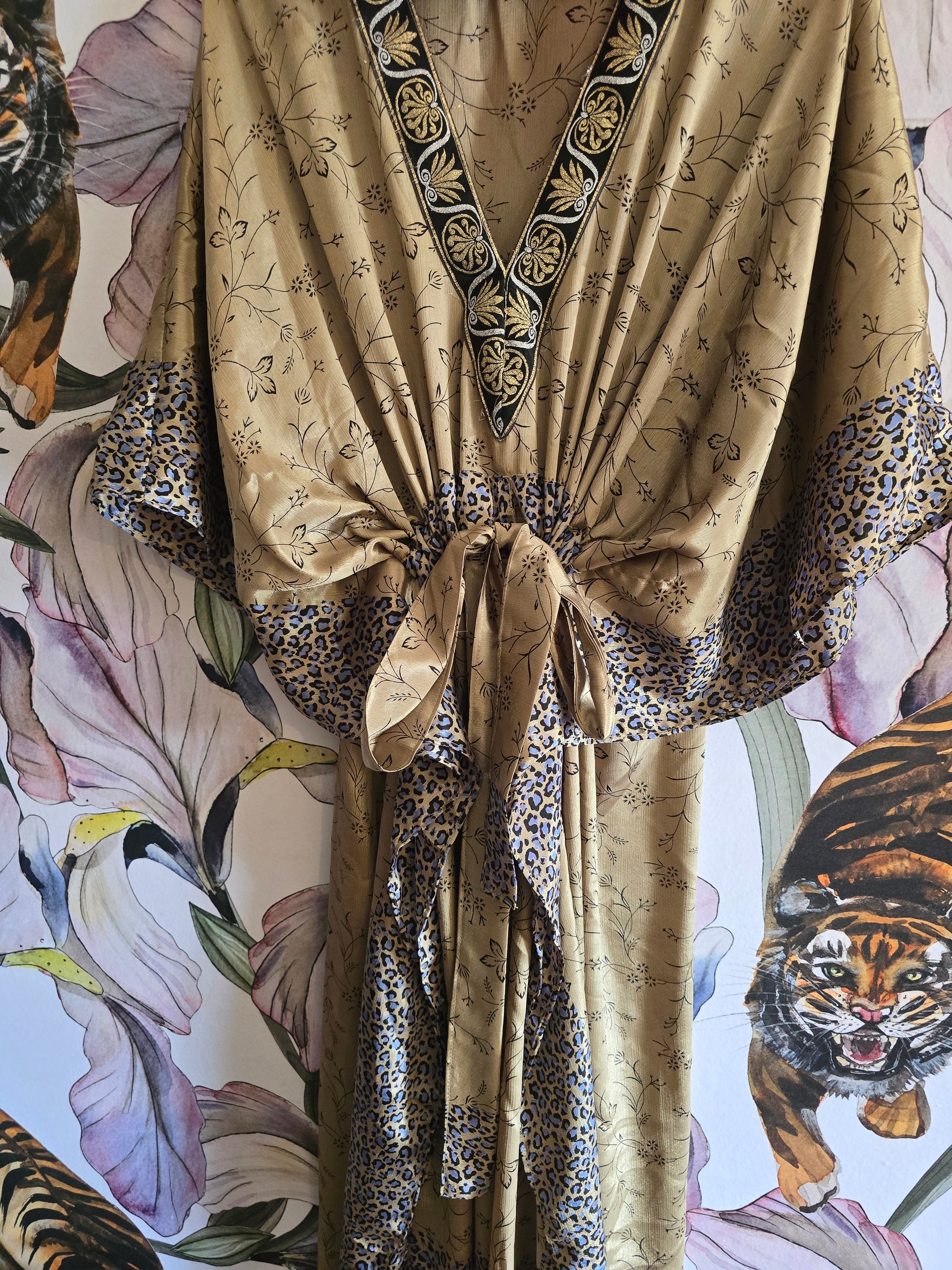 The LONG KAFTAN