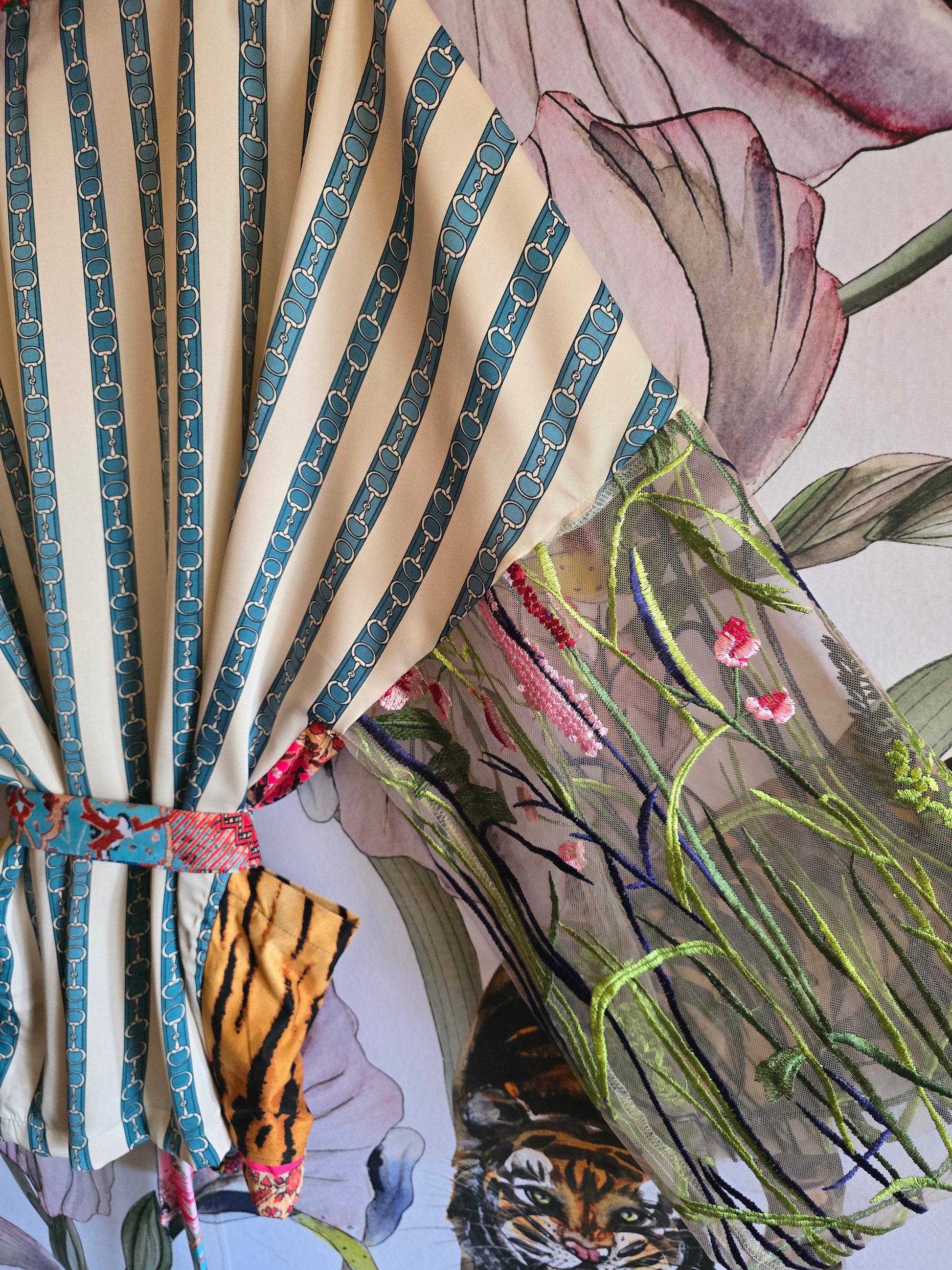 The PICNIC IN THE PARK KIMONO