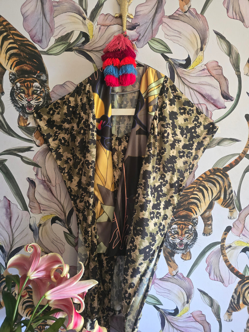 The ELECTRIC LEOPARD SET size: M/L KHAKI
